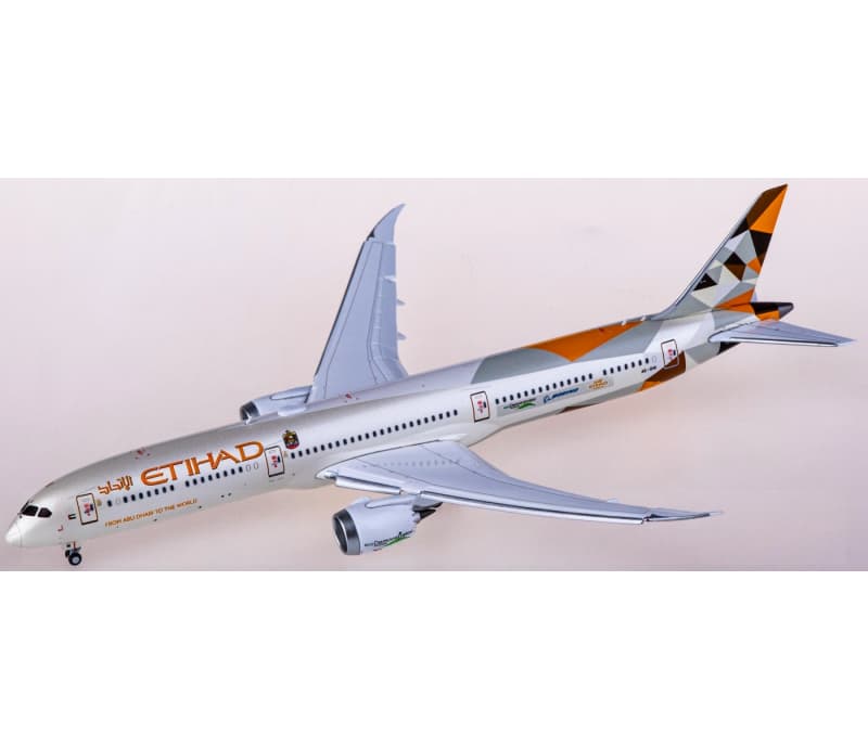 JC Wings Etihad Airways Boeing 787-10 Dreamliner A6-BMI Flaps down 1:400 Aircraft Pre-built  Airliner Model Display