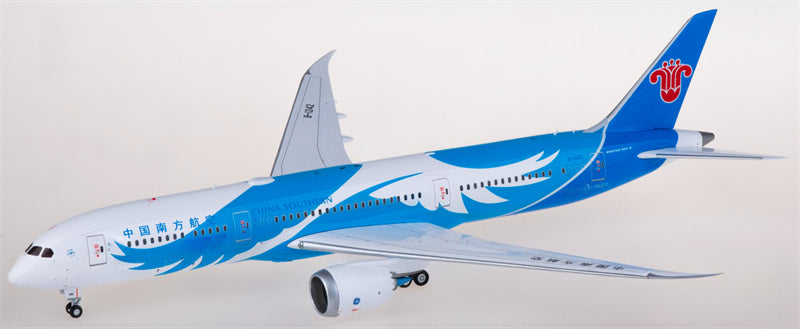 SQ Wings China Southern Boeing 787-9 B-1242 1:200 Diecast Model view 1