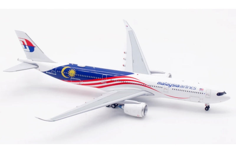 Aviation 1:400 Malaysia Airlines A330-900NEO 9M-MNH  DIECAST Model