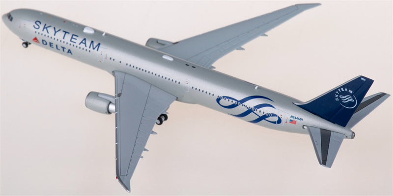 Geminijets Delta Air Lines Boeing 767-400ER N844MH Skyteam 1:400 Diecast Model view 1