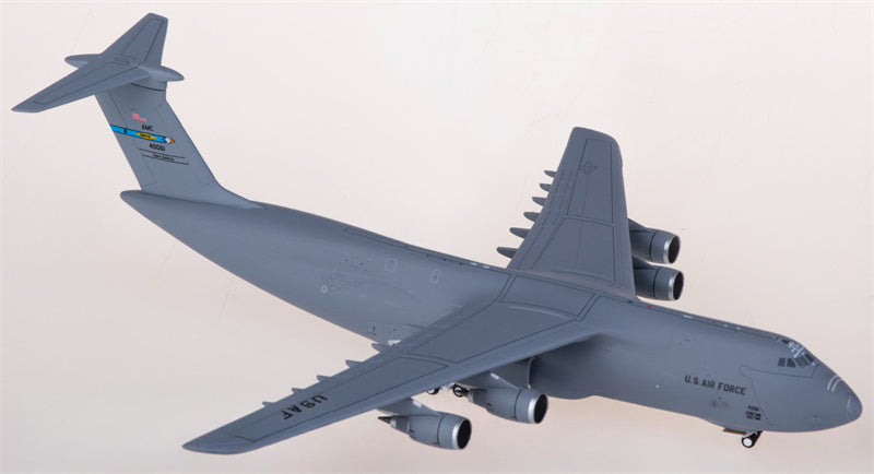 Geminijets USAF Lockheed C-5M Super Galaxy 84-0061 1:400 Diecast Model view 2