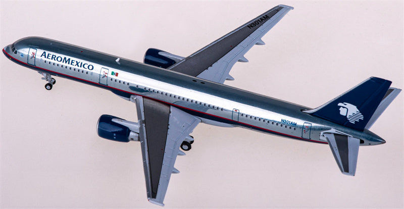 JC Wings Aeromexico Boeing 757-200 N301AM 1:400 diecast plane Diecast Model view 2