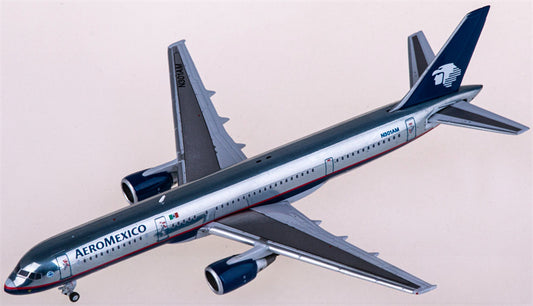 JC Wings Aeromexico Boeing 757-200 N301AM 1:400 diecast plane Diecast Model view 1