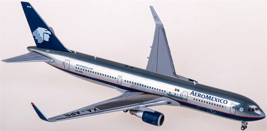 JC Wings Aeromexico Boeing 767-300ER XA-APB 1:400 Diecast Model view 1