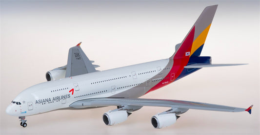 JC Wings Asiana Airbus A380 HL7640 1:200 Diecast Model view 2