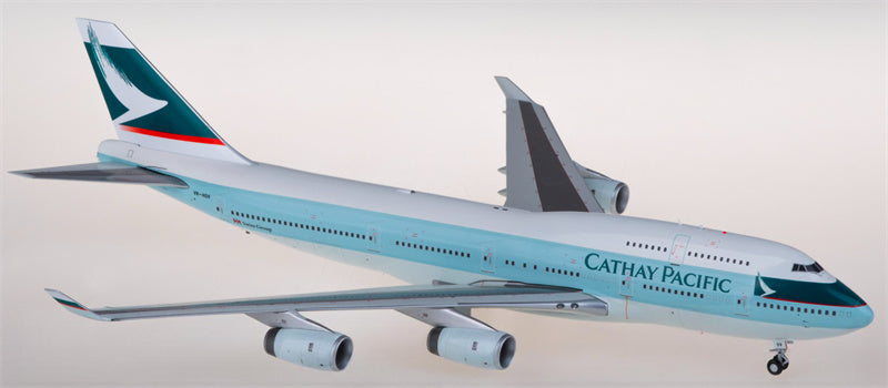 JC Wings Cathay Pacific Boeing 747-400 VR-HOV 1:200 diecast plane Diecast Model view 3
