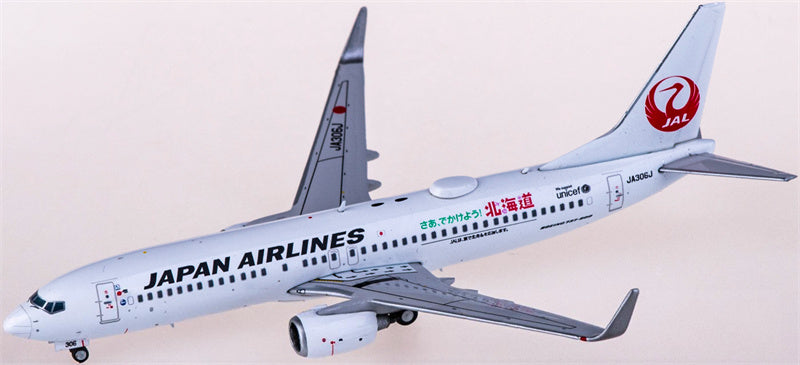 JC Wings Japan Airlines Boeing 737-800 JA306J 1:400 Diecast Model view 2