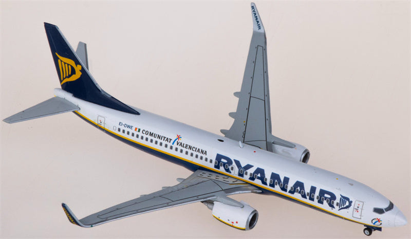 JC Wings Ryanair Boeing 737-800 EI-DWE 1:400 Diecast Model view 1