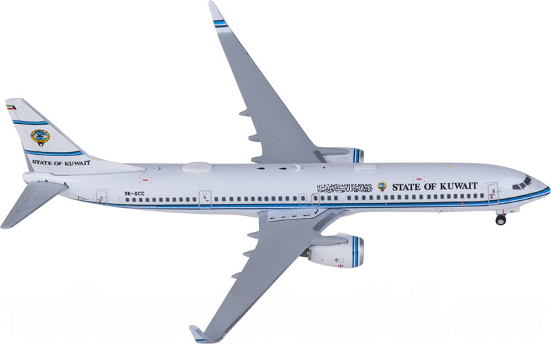 JC Wings State of Kuwait Boeing 737-900ER 9K-GCC 1:400 Diecast Model view 3