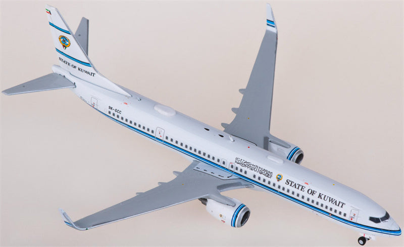 JC Wings State of Kuwait Boeing 737-900ER 9K-GCC 1:400 Diecast Model view 1