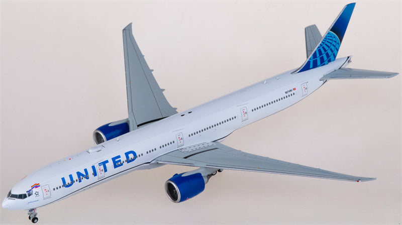 JC Wings United Airlines Boeing 777-300ER N2749U 1:400 Diecast Model view 4