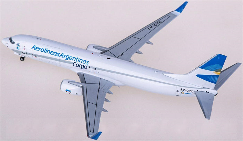 NG Models Aerolineas Argentinas Cargo Boeing 737-800 LV-CTC 1:400 Diecast Model view 3