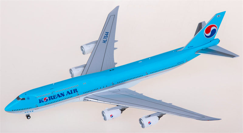 NG Models Korean Air Boeing 747-8 HL7644 the last passenger 747 1:400 Diecast Model view 2