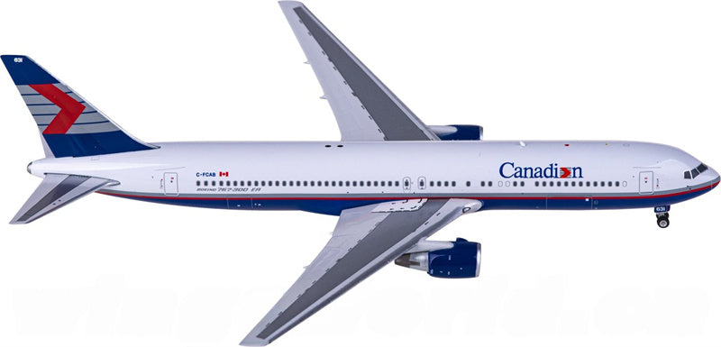 Phoenix Canadian Airlines Boeing 767-300ER C-FCAB 1:400 Diecast Model view 4
