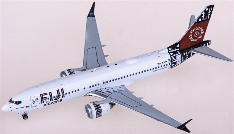 Phoenix Fiji Airways Boeing 737 MAX 8 DQ-FAH 1:400 Diecast Model view 2