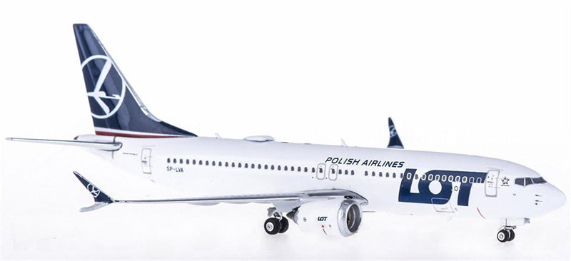 Phoenix LOT Boeing 737 MAX 8 SP-LVA 1:400 Diecast Model view 1