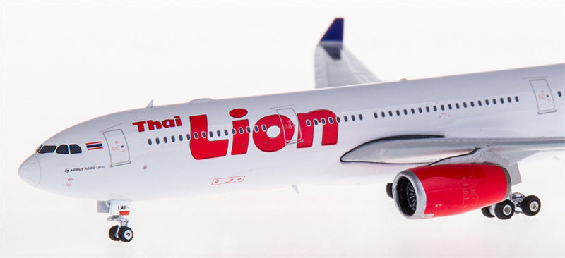Phoenix Lion Air Airbus A330-300 HS-LAI 1:400 Diecast Model view 3