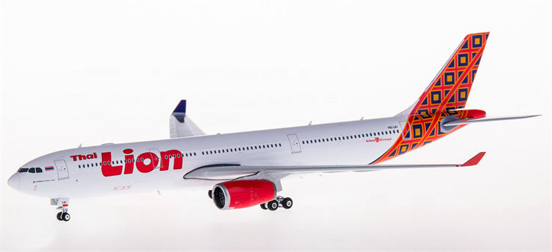 Phoenix Lion Air Airbus A330-300 HS-LAI 1:400 Diecast Model view 2
