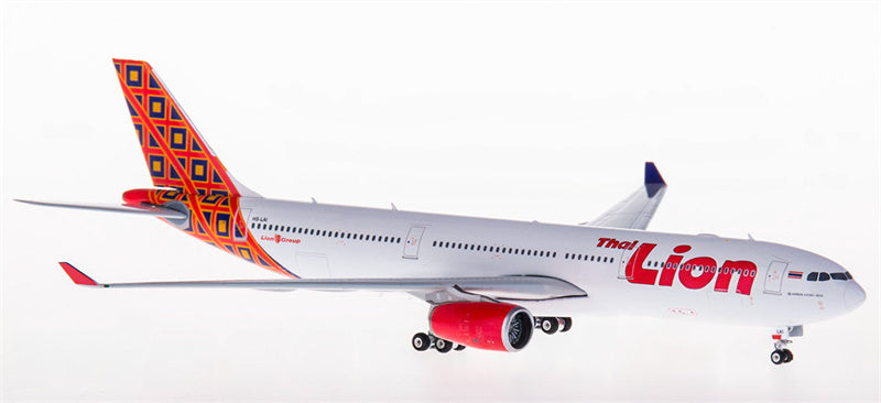 Phoenix Lion Air Airbus A330-300 HS-LAI 1:400 Diecast Model view 1