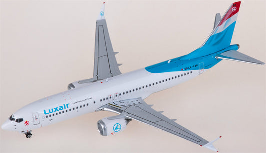Phoenix Models Luxair Boeing 737 MAX 8 LX-LBK 1:400 Diecast Model view 1