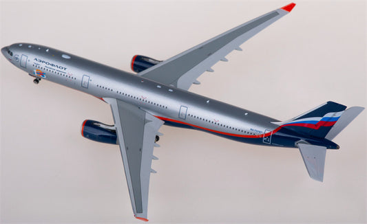 Phoenix Models Aeroflot Airbus A330-300 RA-73787 1:400 diecast plane Diecast Model view 1