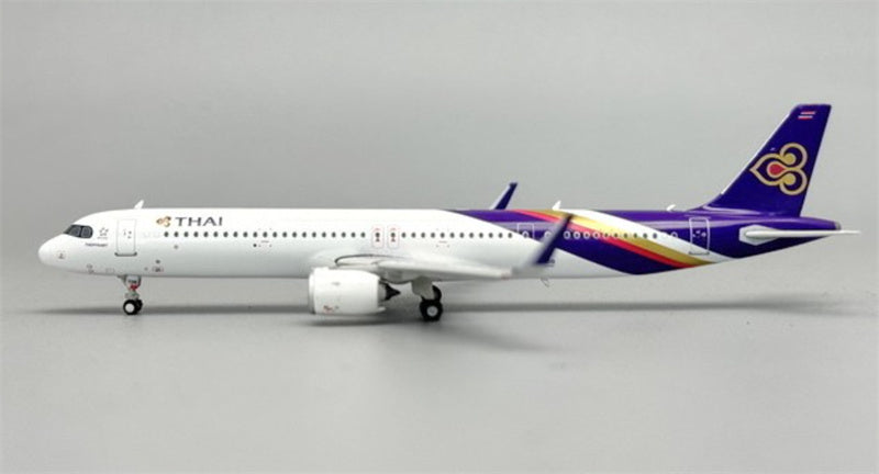 Phoenix Thai Airways Airbus A321neo HS-TOB 1:400 diecast plane Diecast Model view 1