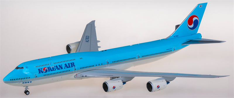 SQ Wings Korean Air Boeing 747-8 HL7633 1:200 Diecast Model view 2
