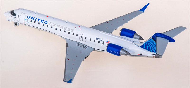Geminijets 1:200 United Airlines Bombardier CRJ550 N506GJ Diecast Model view 4