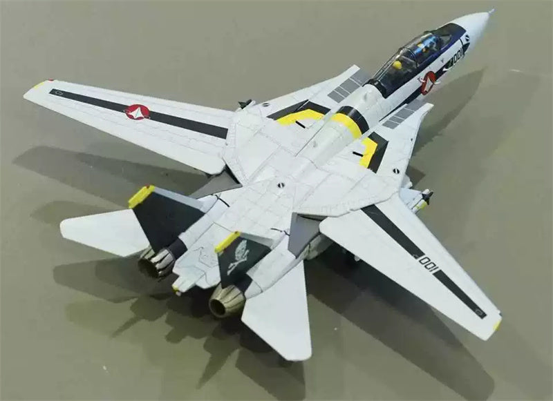 Calibre Wings UN Spacy F-14 VF-1S Valkyrie 1:72 Model   Macross Robotech