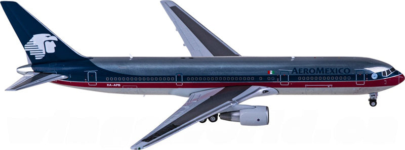 JC Wings Aeromexico Boeing 767-300ER XA-APB 1:400 Diecast Model view 4