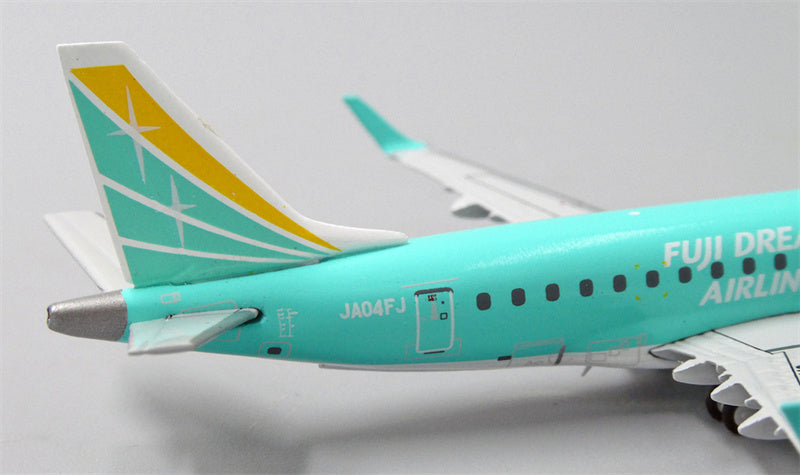 JC Wings 1:400 Fuji Dream Airlines Embraer ERJ-170-100STD JA04FJ Model
