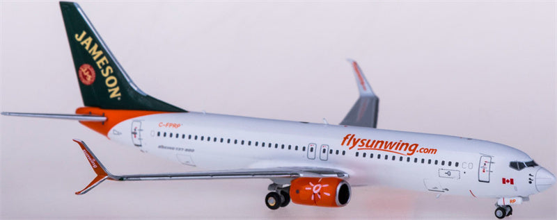 NG Models Sunwing Airlines Boeing 737-800 C-FPRP 1:400 Diecast Model view 2