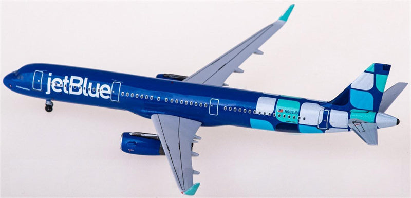 AeroClassics JetBlue Airbus A321 N982JB 1:400 Diecast Model view 3