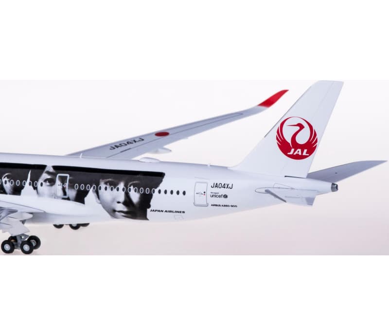 JC Wings Japan Airlines Airbus A350-900XWB JA04XJ 1:200 Aircraft Pre-built  Airliner Model Display