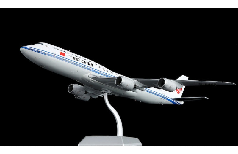SQ Wings 1:200 Air China B747-8I B-2480 Standard Edition DIECAST Model