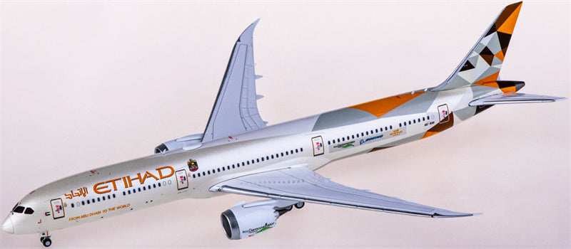 JC Wings Etihad Airways Boeing 787-10 Dreamliner A6-BMI 1:400 Diecast Model view 2