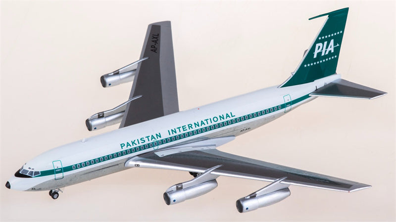 AeroClassics PIA Boeing 720B AP-AXL 1:200 Diecast Model view 2