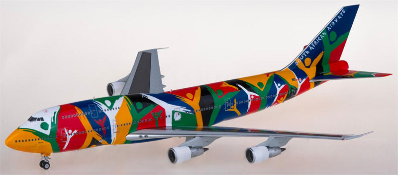 SQ Wings South African Airways Boeing 747-300 ZS-SAJ Ndizani 1:200 Diecast Model view 1