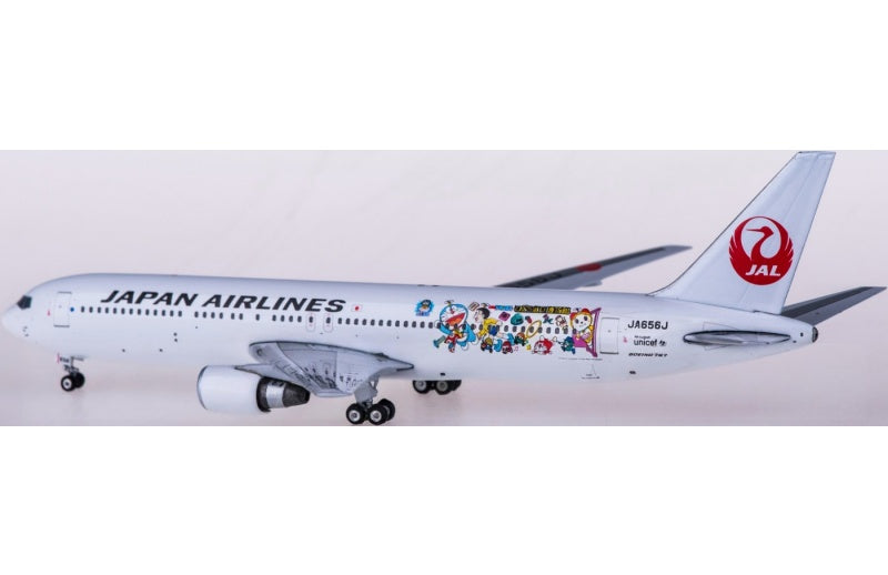 Phoenix Japan Airlines Boeing 767-300ER JA656J 1:400 Aircraft Pre-built  Airliner Model Display