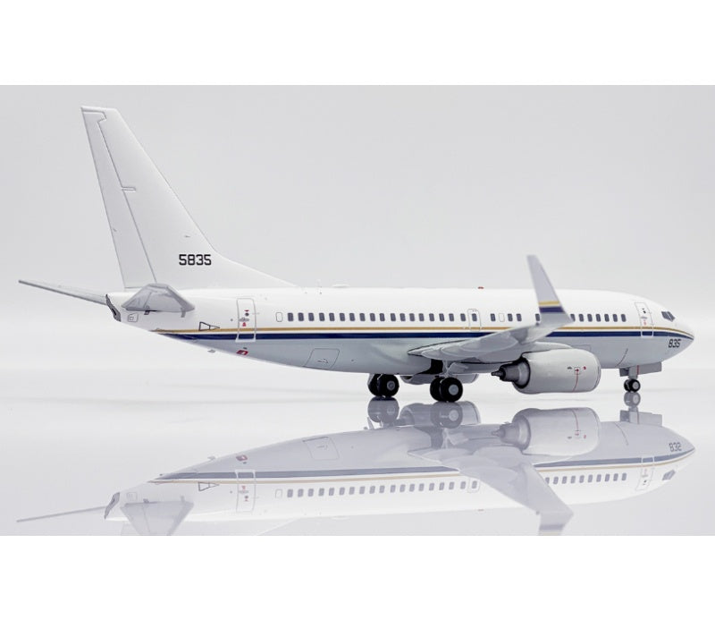 JC Wings 1:200 USA NAVY B737-700 165835  DIECAST Model