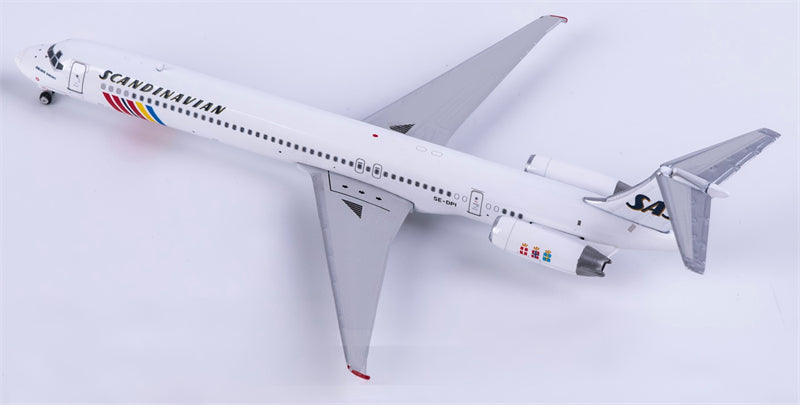 Phoenix 1:400 SAS McDonnell Douglas MD-83 SE-DPI  DIECAST Model