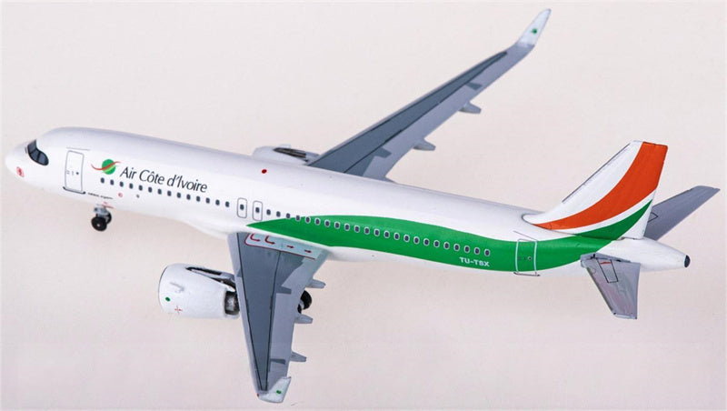 AeroClassics Air Cote d'Ivoire Airbus A320neo TU-TSX 1:400 Diecast Model view 3