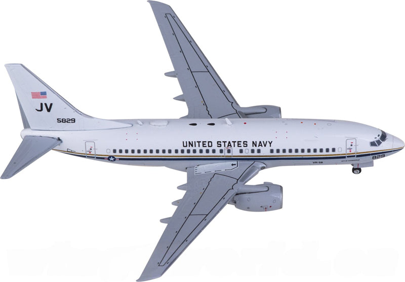 JC Wings US Navy Boeing 737-700 C-40A Clipper 165829 1:400 Diecast Model view 1