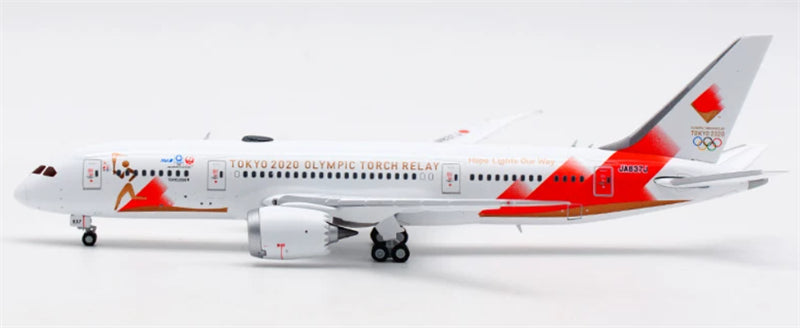 JC Wings 1:400 Japan Airlines Boeing 787-8 JA837J  DIECAST Model