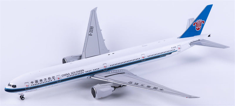 NG Models China Southern Boeing 777-300ER B-2099 1:400 Diecast Model view 3