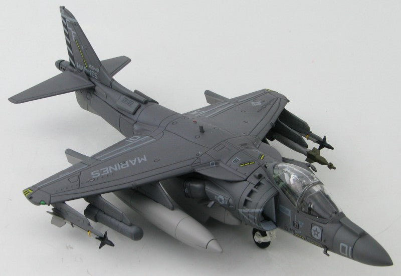 HOBBY MASTER USMC AV-8B VMA-211 1:72 Model   Wake Island Avengers 165419