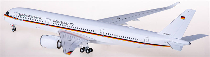 JC Wings Luftwaffe Airbus A350-900ACJ 10+01 1:200 Diecast Model view 4