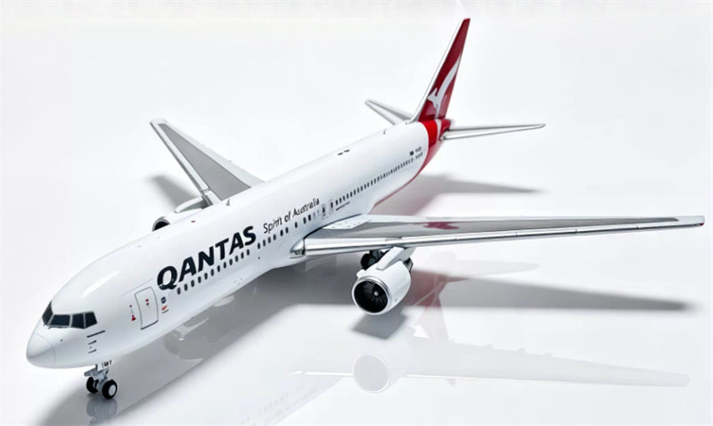 PandaModel 1:400 Qantas Airways B767-300 VH-OGT DIECAST Model