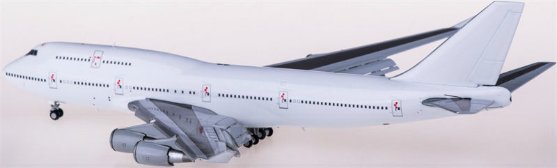 JC Wings Boeing 747-400 GE Engine Blank Flaps Down 1:400 Diecast Model view 3