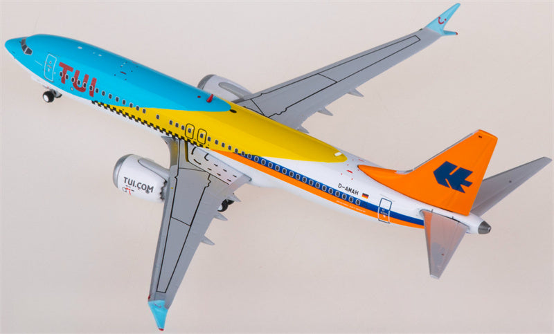 Phoenix TUI Airways Boeing 737 MAX 8 D-AMAH 1:400 Diecast Model view 4